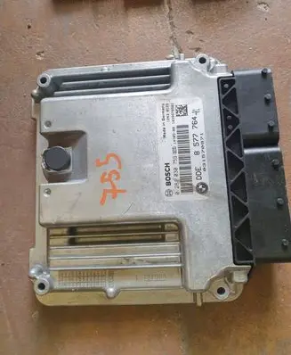 BMW 5 F10 F11 Engine control unit/module 0281030759 8577764