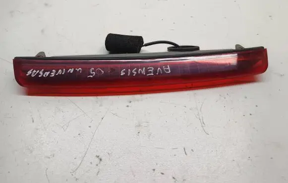 Toyota Avensis T250 Third/center stoplight