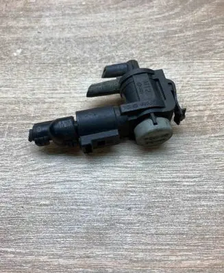 Audi A4 S4 B7 8E 8H Turbo solenoid valve 1J0906283C WithPlug