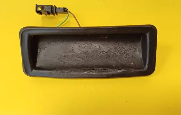 Skoda Fabia Mk1 (6Y) Tailgate/trunk/boot exterior handle 6Y0827574D