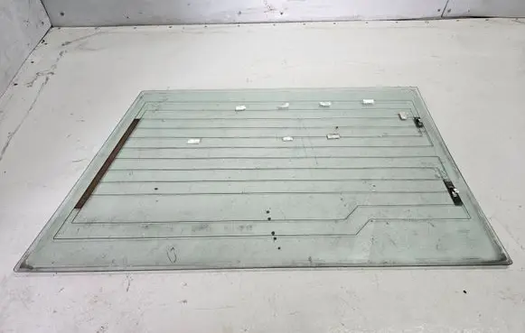 Nissan Patrol Y60 Rear windscreen/windshield window 43R00011