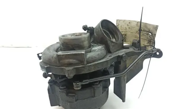 Mercedes-Benz E W211 Turbo A6460900180