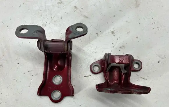 Subaru Forester SK Rear door hinge set 60479SJ010 60479SJ030