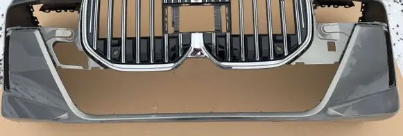BMW 7 G70 Front bumper 