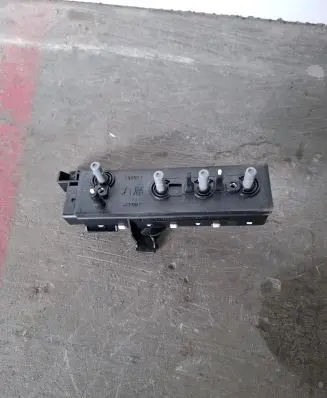 Lexus RX 450H Seat control switch 18A011