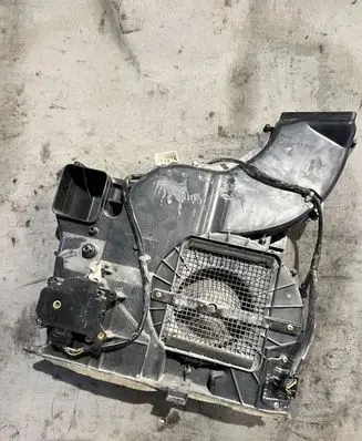 Mitsubishi Pajero Interior heater climate box assembly 2464605941