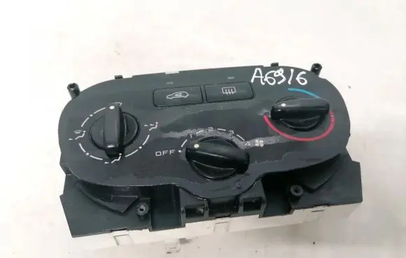 Peugeot 307 Climate control unit 147140000 1848819140