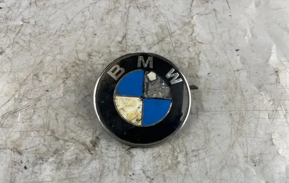 BMW 3 E46 Manufacturer badge logo/emblem 51148219237