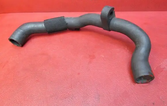 Audi A3 S3 8P Engine coolant pipe/hose
