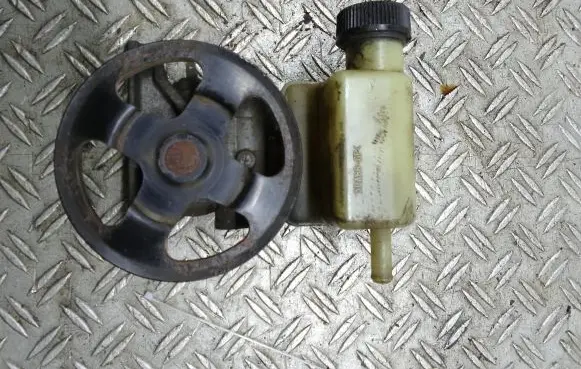 Mazda 6 Power steering pump 
