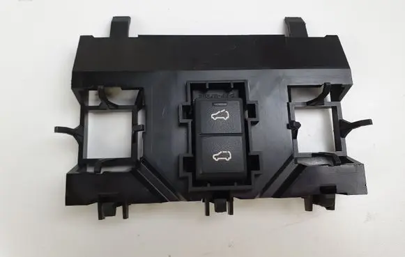 Land Rover Range Rover Sport L320 Sunroof switch YUC500030PVJ