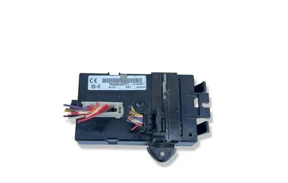 Opel Vivaro Comfort/convenience module P8200943317