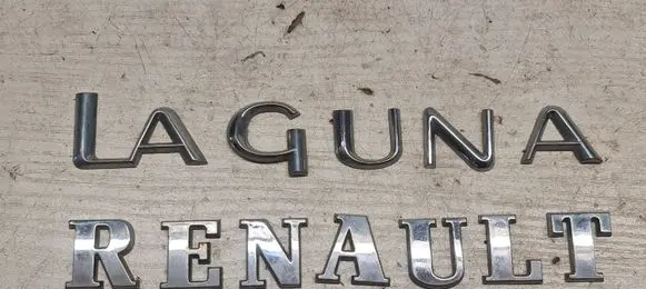 Renault Laguna II Manufacturers badge/model letters 