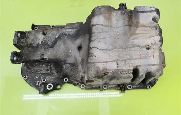 Suzuki Liana Oil sump