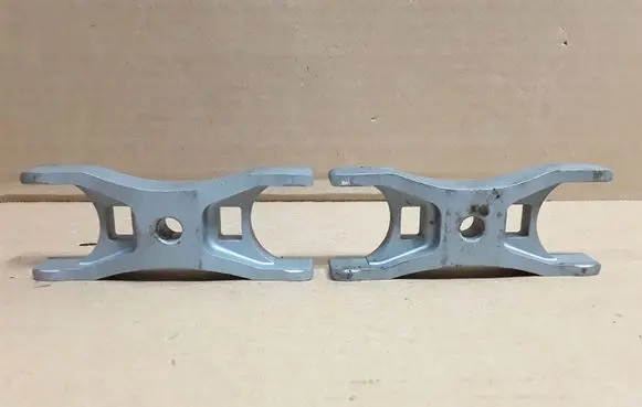 Volkswagen Tiguan Fuel Injector clamp holder