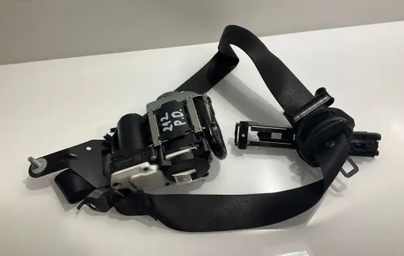 Mercedes-Benz E W212 Front seatbelt A2128608685 2128608685