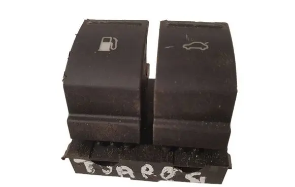 Tailgate opening switch