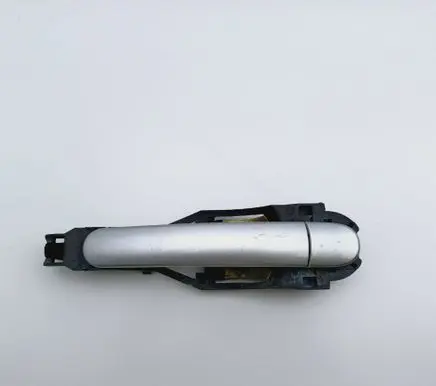 Volkswagen Polo IV 9N3 Front door exterior handle 3B0837885