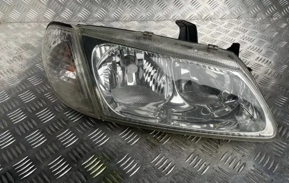 Nissan Almera N16 Headlight/headlamp