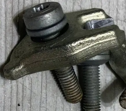 Renault Megane IV Fuel Injector clamp holder