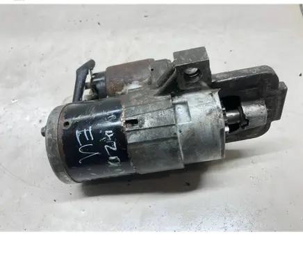 Mazda 6 Starter motor M000T32871