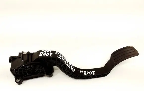 Peugeot 3008 II Accelerator throttle pedal 9674829580