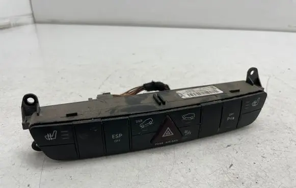 Mercedes-Benz ML W164 Seat heating switch A1648709910