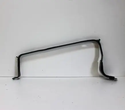 Fuel tank mounting bracket