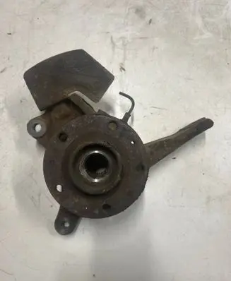 Peugeot 407 Front wheel hub spindle knuckle 