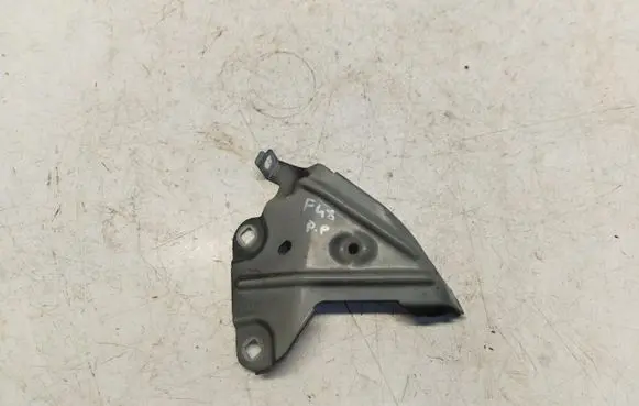 BMW X1 F48 F49 Fender mounting bracket