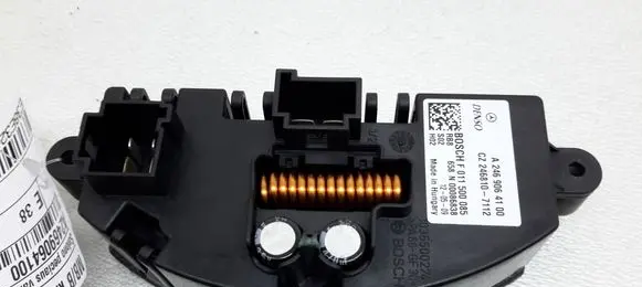Mercedes-Benz B W246 W242 Heater blower motor/fan resistor A2469064100