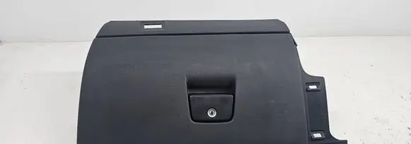 Volvo V50 Glove box 8626141