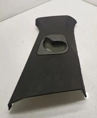 BMW X4 G02 (B) pillar trim (top) A082063