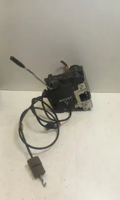 Mercedes-Benz SLK R171 Front door lock A1717200435 1717200435