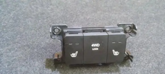 Hyundai Santa Fe Seat heating switch 61011a