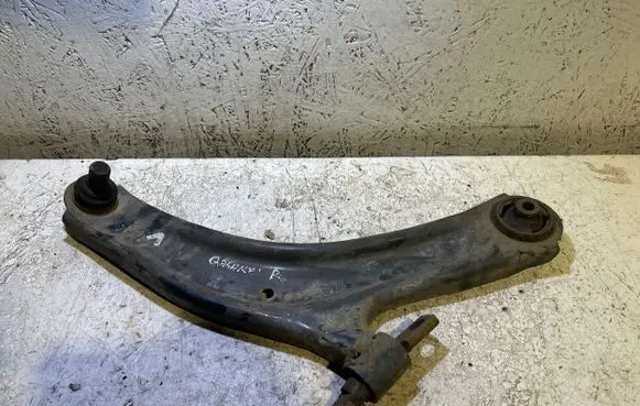 Nissan Qashqai Front lower control arm/wishbone