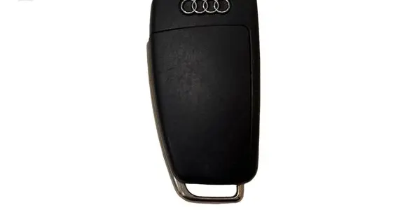 Audi A3 S3 8P Ignition key/card 8P0837220D 5FA00927211