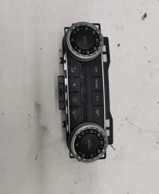 Mercedes-Benz C W204 Climate control unit 2049009104