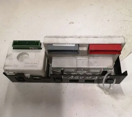 Renault Laguna II Screen/display/small screen 8200002604A 216541195