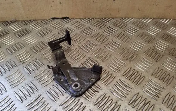Audi A6 S6 C4 4A Engine bonnet (hood) release handle