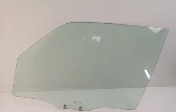 Mitsubishi Pajero Front door window glass four-door
