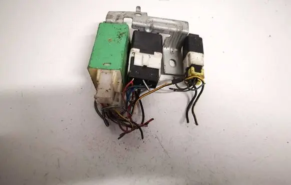 Mazda 323 F Other relay b17r67830