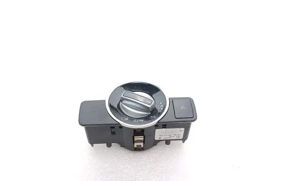 Mercedes-Benz CLA C117 X117 W117 Light switch A2129050551 L89L600L