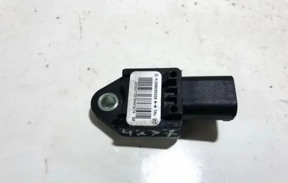 Mercedes-Benz A W169 Airbag deployment crash/impact sensor a1698202226 2226273570403674