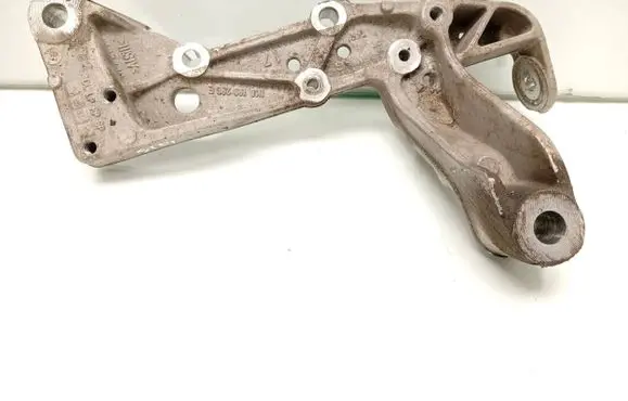 Volkswagen Golf V Front lower control arm/wishbone 1K0199296E