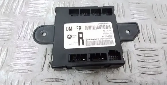 Chrysler Pacifica Door control unit/module 68424450AC