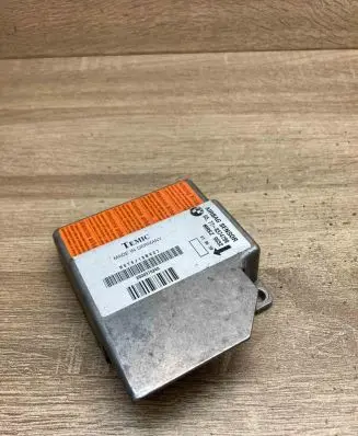 BMW 5 E39 Airbag control unit/module 8374799
