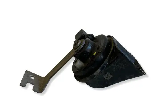 Volkswagen Touareg III Horn signal 4M0951221B 4M8951209