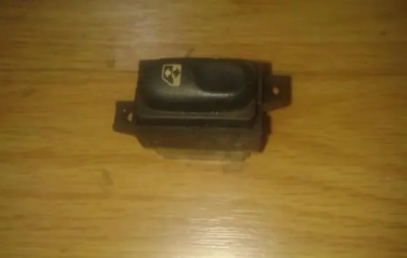 Renault Espace III Electric window control switch 047