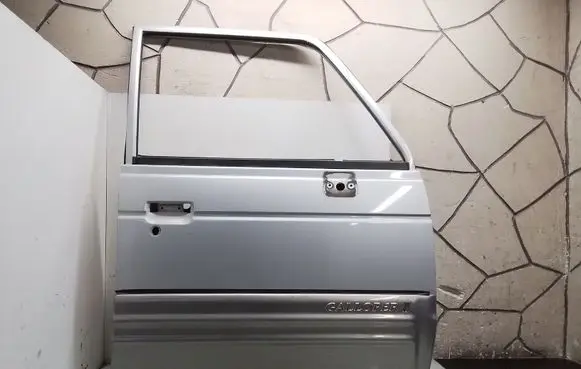 Hyundai Galloper Front door